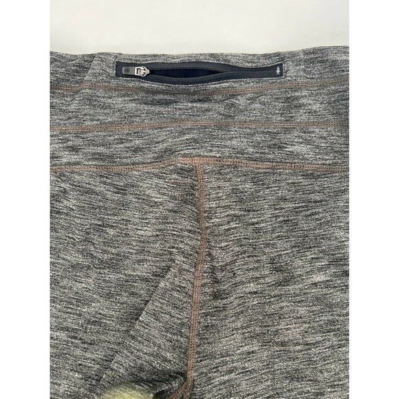 Athleta Relay Capri Reflective Tights Size Medium Heathered Gray Stretch 862109 - Picture 5 of 9